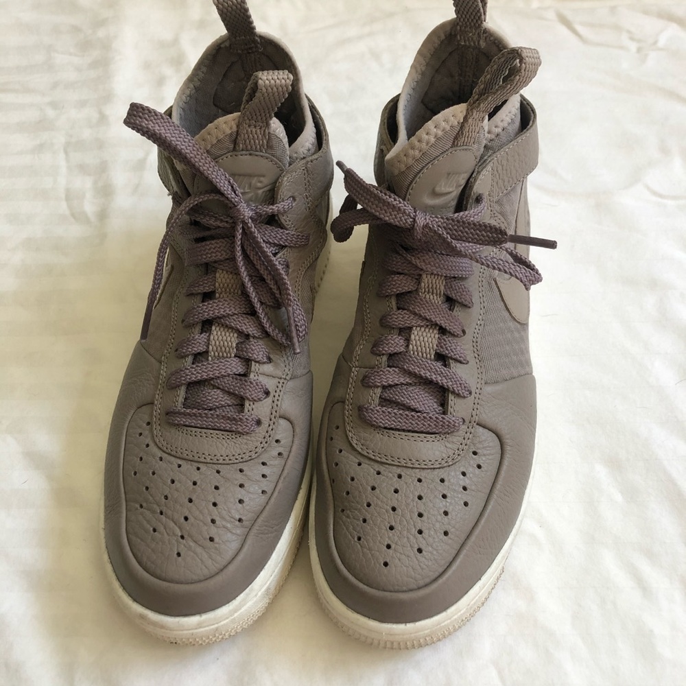 NIKE HIGH TOP AF1